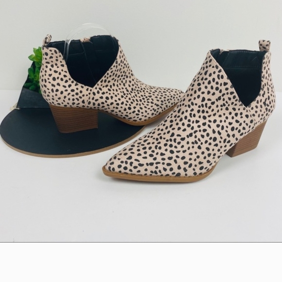 JoliMall Shoes - Stylish Women's Ankle Booties - Black and Tan